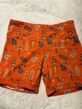 IAB MFG Orange Printed Women's Active Shorts - size 6/Small